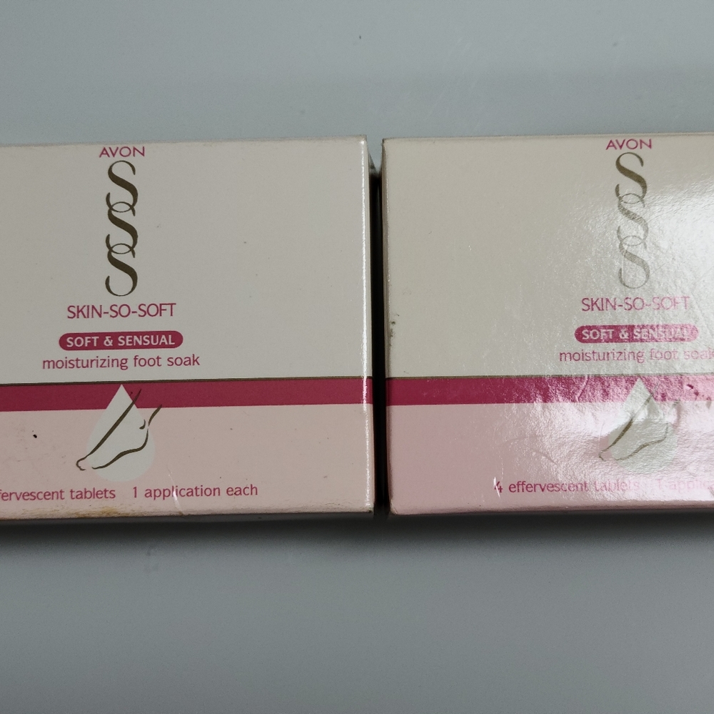 Avon Skin So Soft: Soft & Sensual Moisturizing Foot Soak x2 [4 Tablets in each]